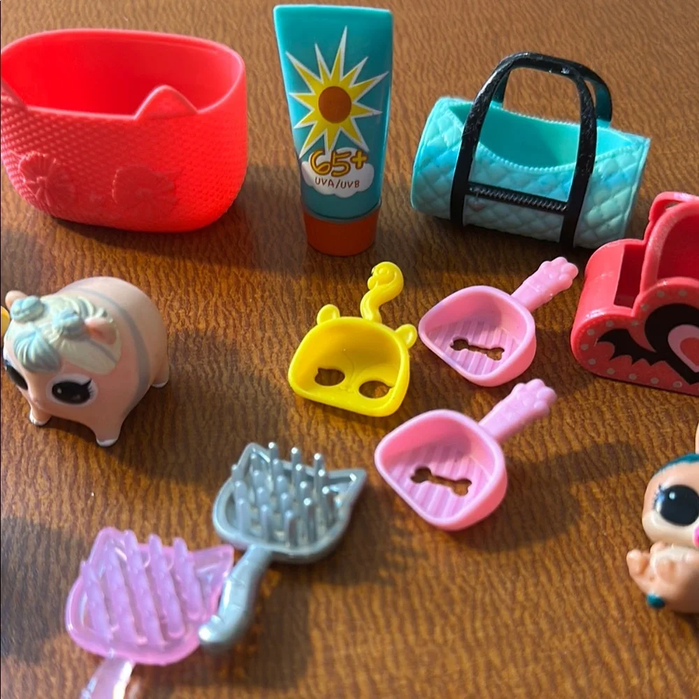 L.O.L. Surprise!‎ Doll Set with Accessories - Multicolor